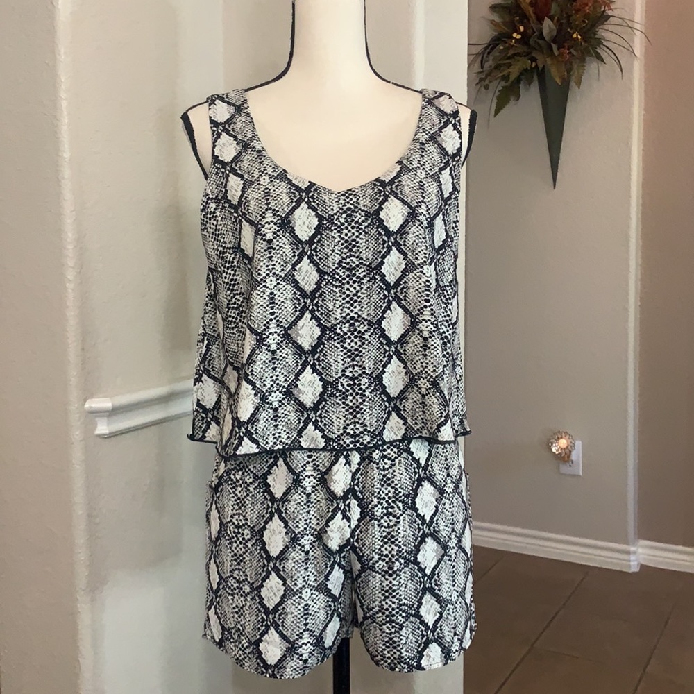 Now N Forever black & gray romper Size S